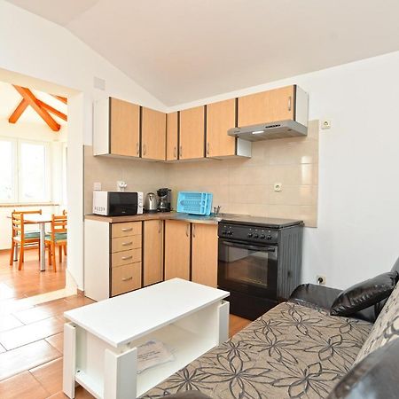 Apartments Safija 1985 Fažana Екстериор снимка